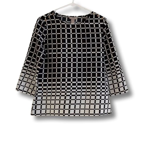 Banana Republic Tops - Black & white top